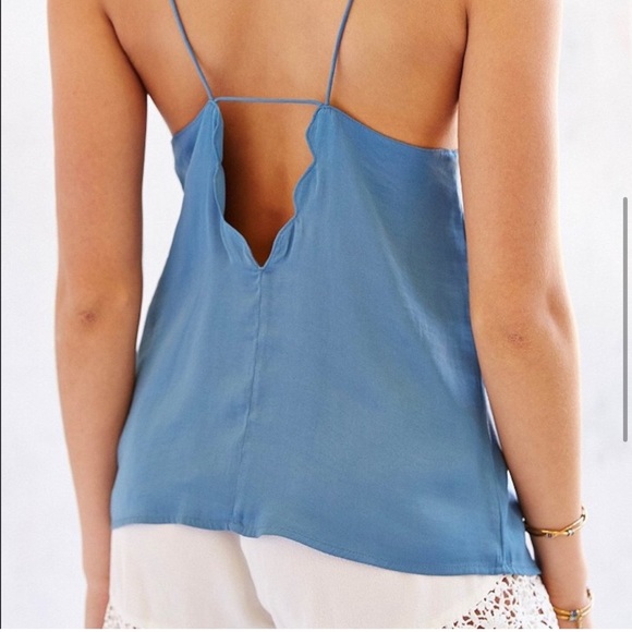 Urban Outfitters Kimchi Blue Silky Scalloped Cami - Picture 2 of 3